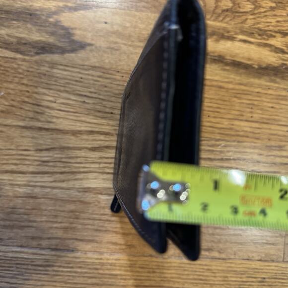 Fossil Black Pebbled Leather Bi Fold Wallet Check Book Credit Cards Coins Zipper - Picture 12 of 12